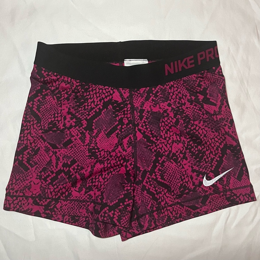 Nike Pro Women's Pink Snake-Print Athletic Shorts